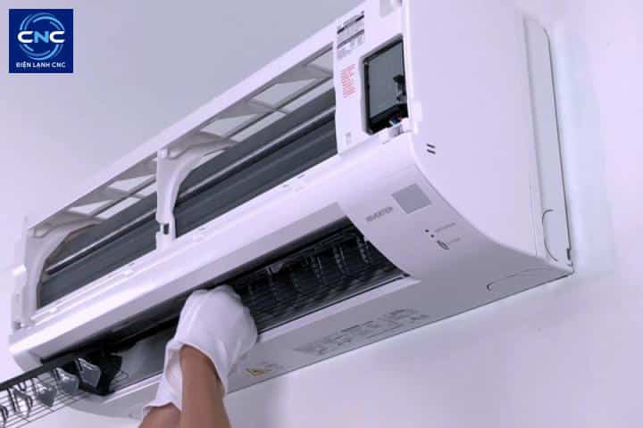Điều hòa chỉ có gió không lạnh - Nguyên nhân và cách khắc phục 2 máy lạnh không được bảo dưỡng