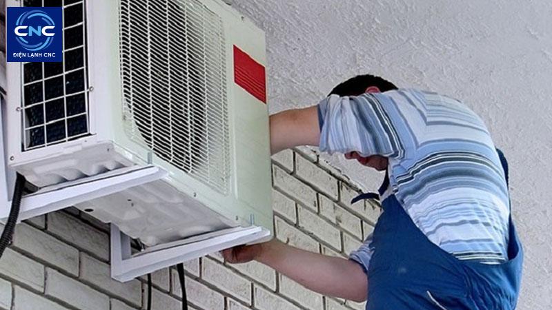 Điều hòa chỉ có gió không lạnh - Nguyên nhân và cách khắc phục 4 quạt cục nóng bị hỏng